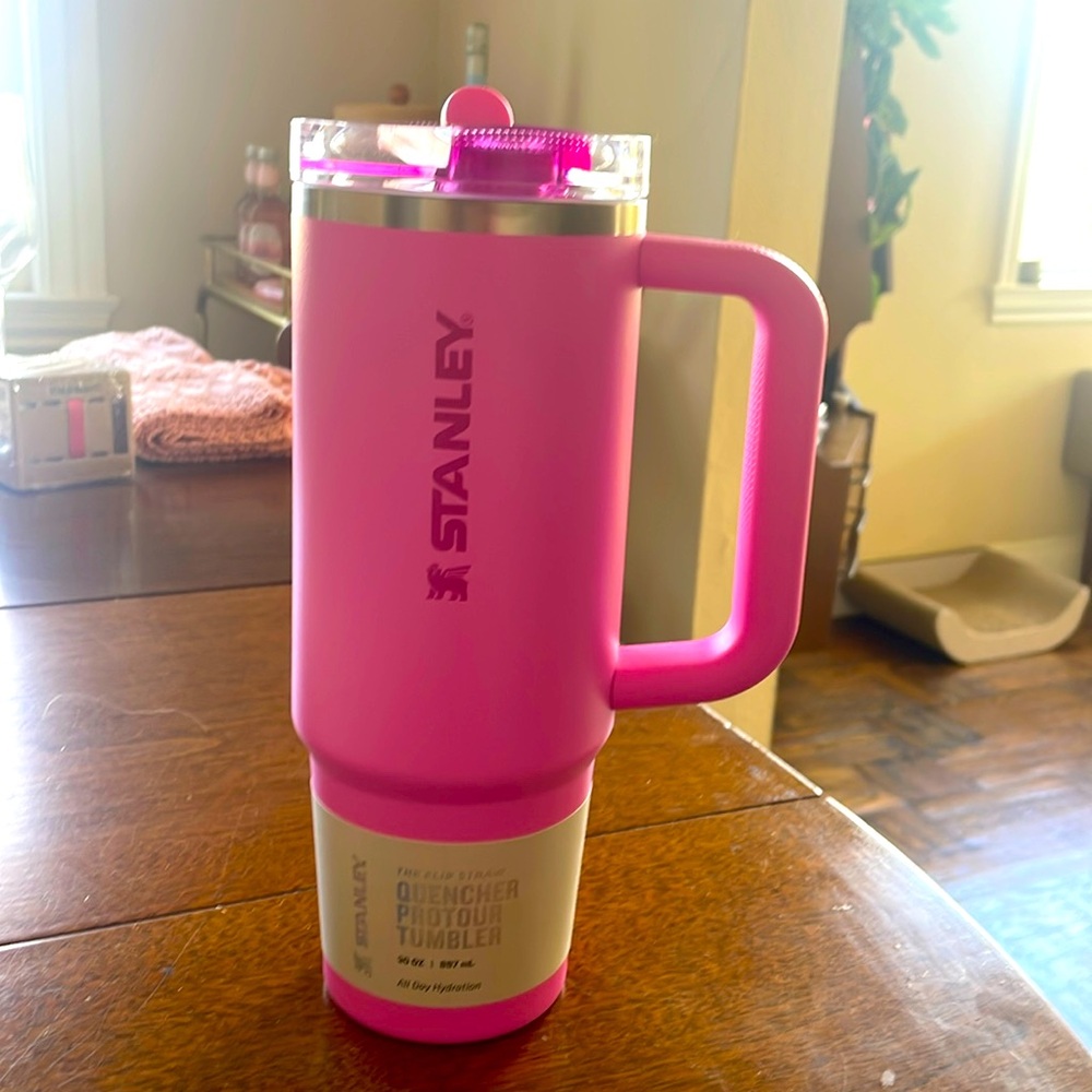 Stanley tumbler brand new limited color hot pink valentines